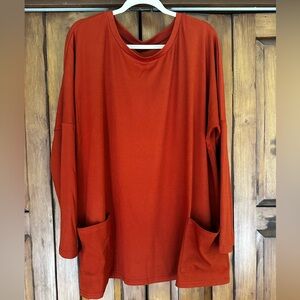 Women’s Tunic Style Top